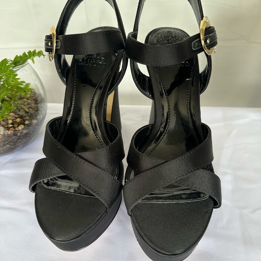 VINCE CAMUTO PLATAFORM  SATIN